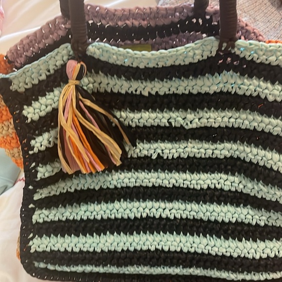 Roller Rabbit summer bag - Picture 4 of 8